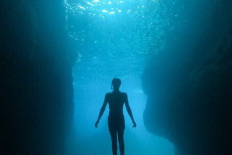 Shipwrecks For Diving - Underwater Picture of Man Diving