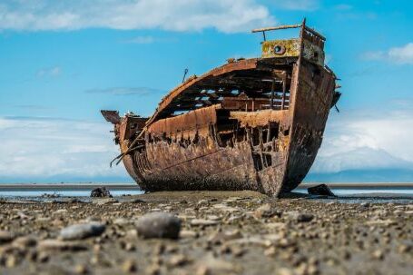 Sunken Ship - Wrecked Ship